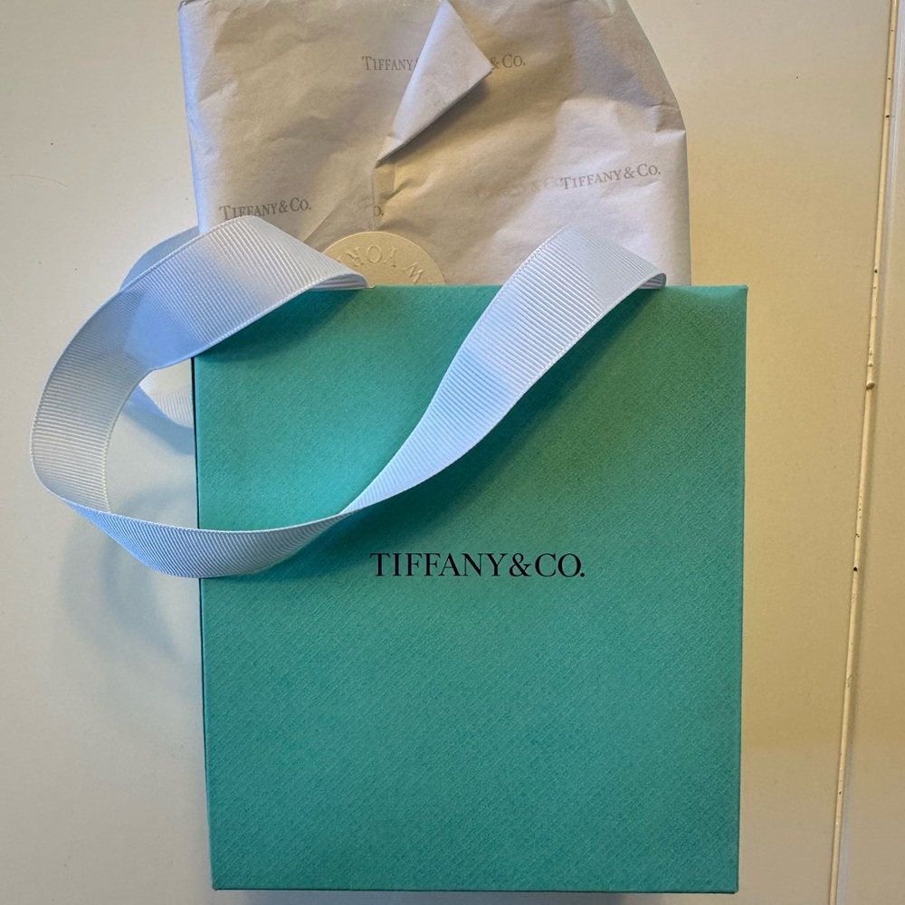 Tiffany & Co. Set - Picture 2 of 10